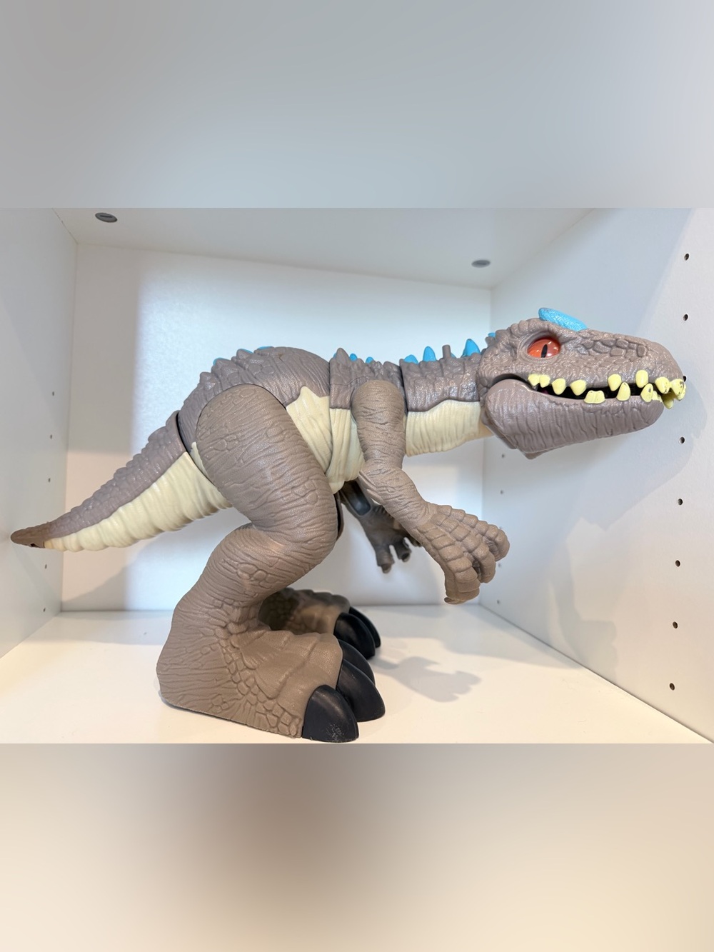 Fisher-Price Imaginext Jurassic World Thrashing Indominus Rex Dinosaur